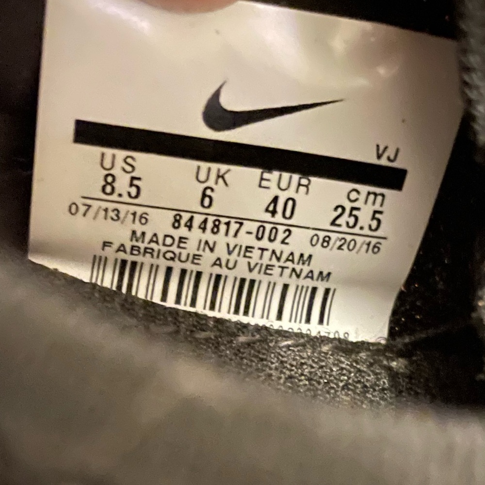 Nike Free TR Focus Flyknit Black and Rose Gold 8.5 - Picture 2 of 6